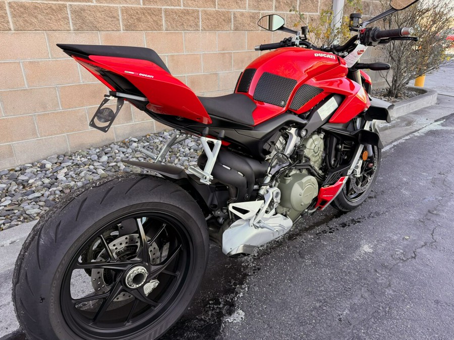 2022 Ducati Streetfighter V4