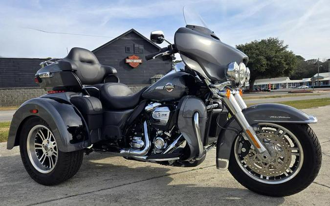 2022 Harley-Davidson® FLHTCUTG - Tri Glide® Ultra