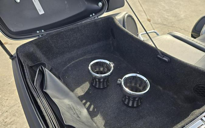 2022 Harley-Davidson® FLHTCUTG - Tri Glide® Ultra