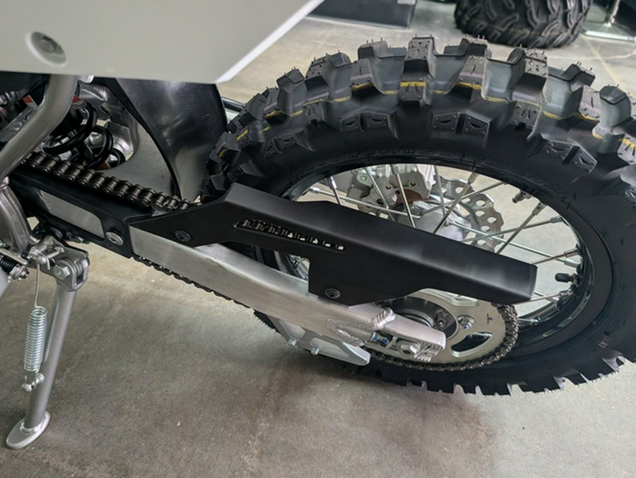 2027 Kawasaki KLX 140R