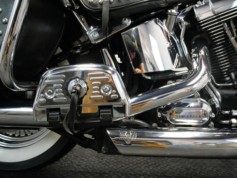 2013 Harley-Davidson® FLSTC - Heritage Softail® Classic