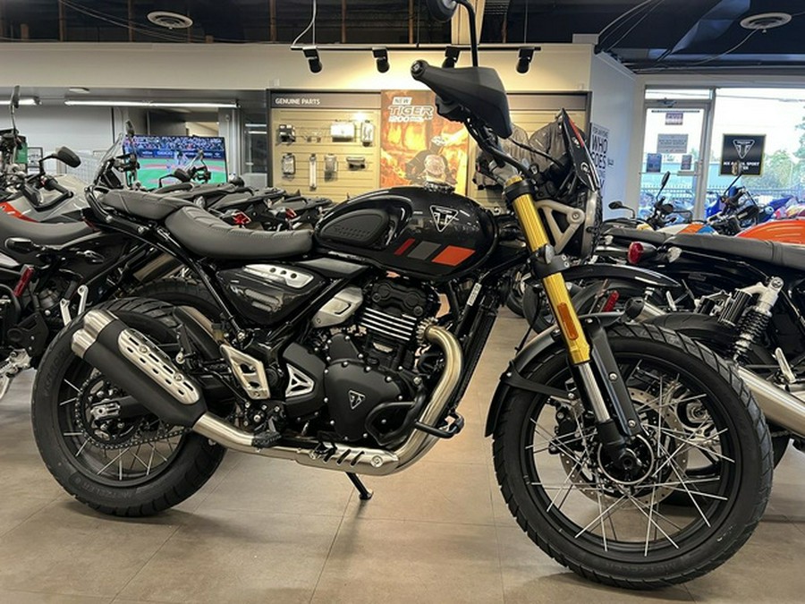 2026 Triumph Scrambler 400 XC Storm Grey