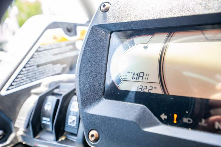 2022 Can-Am® Maverick X3 X rs Turbo RR With Smart-Shox Intense Blue / Carbon Black / Cha