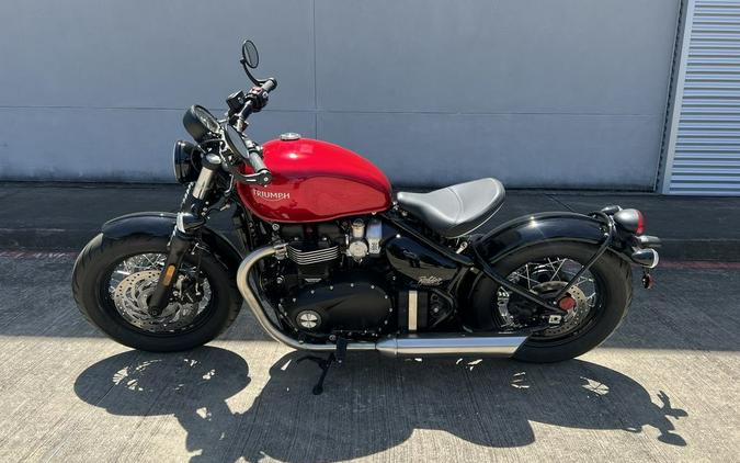 2024 Triumph Bonneville Bobber Red Hopper