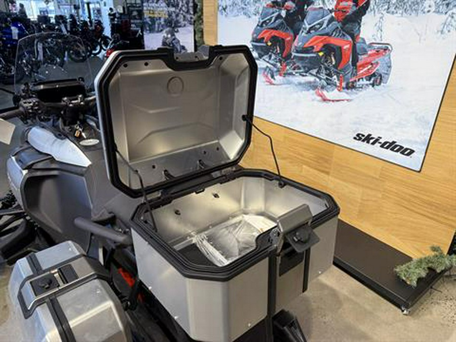 2025 Can-Am Canyon XT