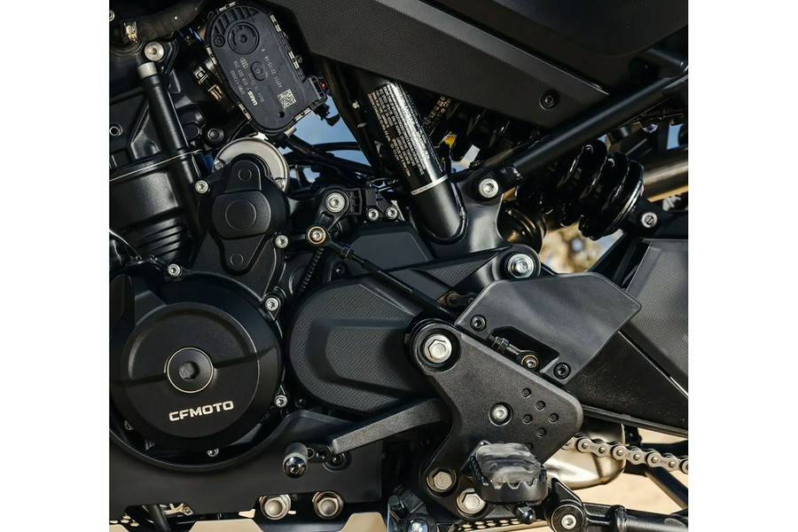 2025 CFMOTO Ibex 800 E