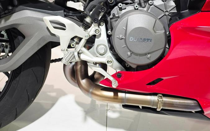 2025 Ducati Panigale V2