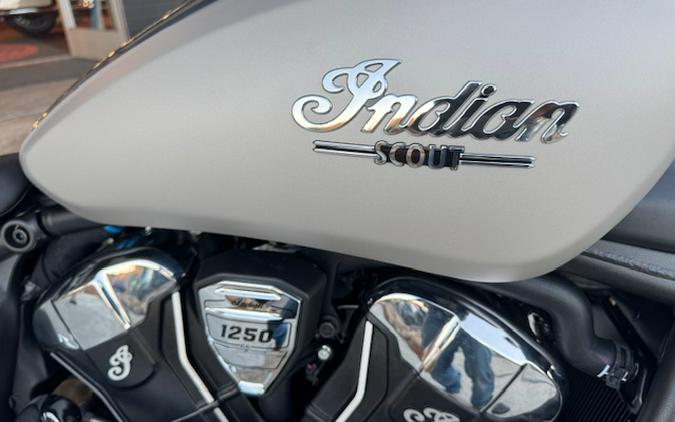 2025 Indian Motorcycle® Scout Classic Limited+Tech