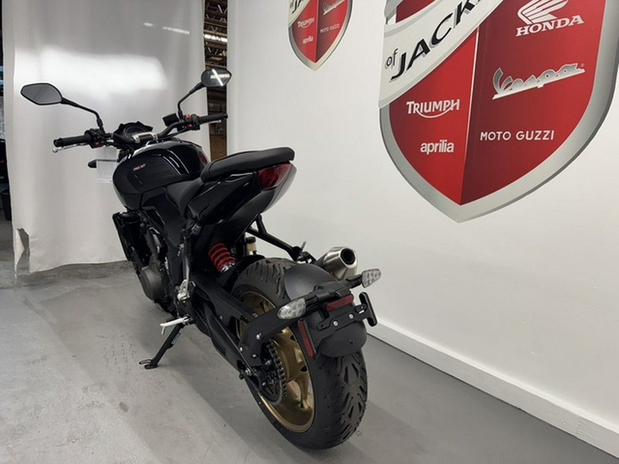 2026 Triumph Trident 800 Jet Black