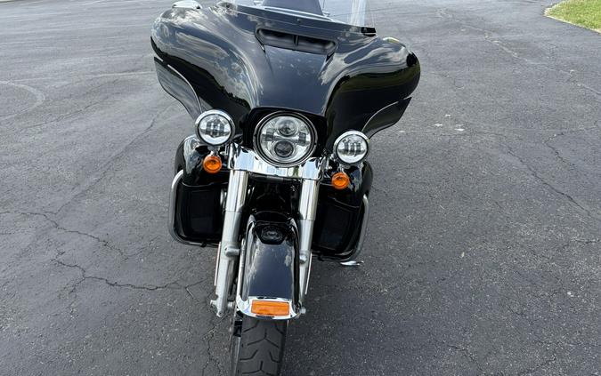 2019 Harley-Davidson® Ultra Limited Vivid Black