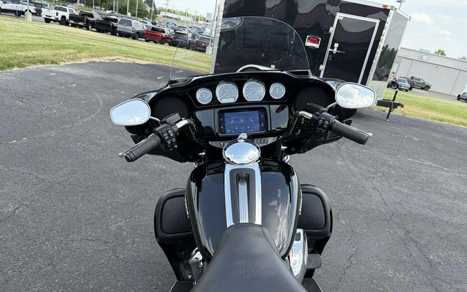 2019 Harley-Davidson® Ultra Limited Vivid Black