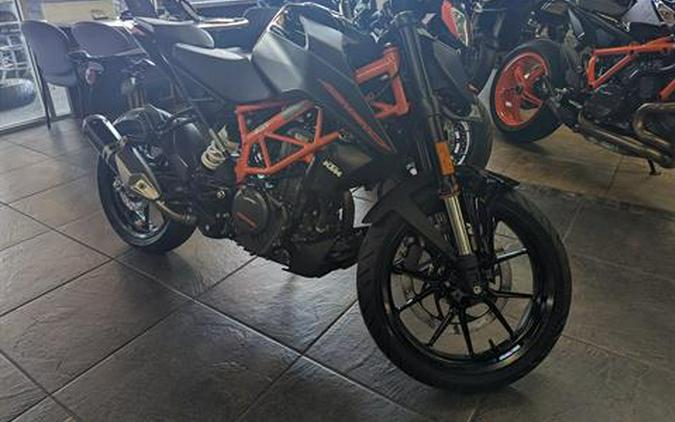 2023 KTM 390 Duke