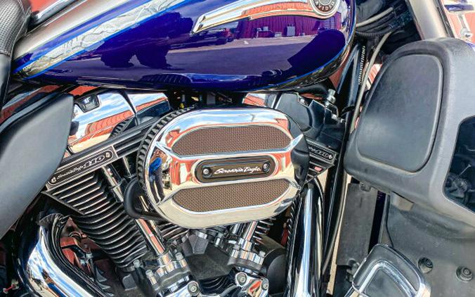 2016 Harley-Davidson® CVO™ Limited FLHTKSE