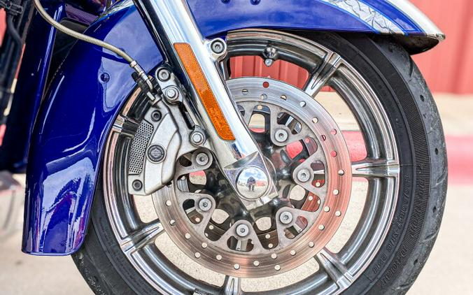 2016 Harley-Davidson® CVO™ Limited FLHTKSE