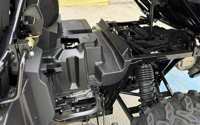 2025 Honda® Pioneer 1000-6 Deluxe Crew