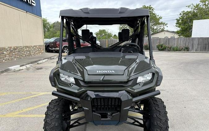 2025 Honda® Pioneer 1000-6 Deluxe Crew