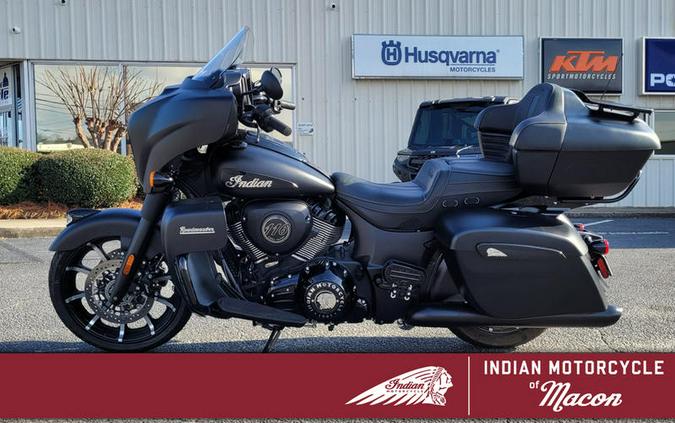 2023 Indian Motorcycle® Roadmaster® Dark Horse® Black Smoke