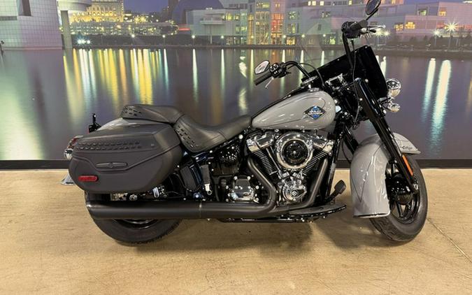 2026 Harley-Davidson Softail FLHC - Heritage Classic