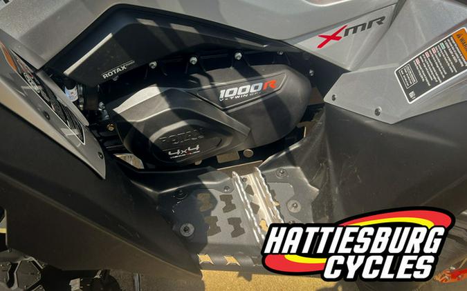 2026 Can-Am Renegade X mr 1000 R Hyper Silver & Legion Red