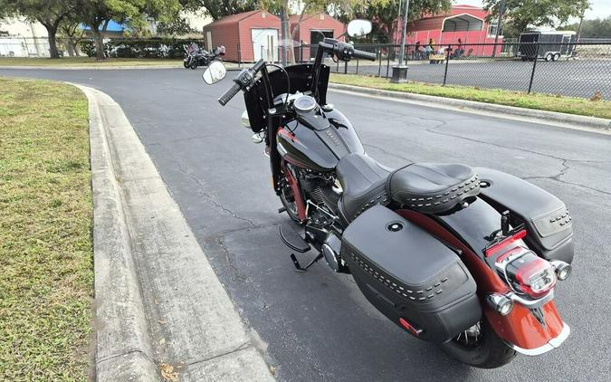 2025 Harley-Davidson Heritage Classic FLHC