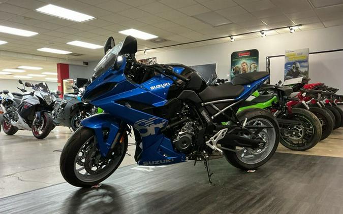 2025 Suzuki GSX 8R