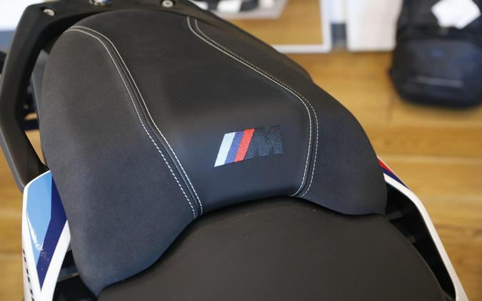 2026 BMW M 1000 XR