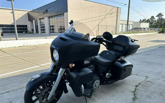 2020 Indian Roadmaster Dark Horse Thunder Black Smoke