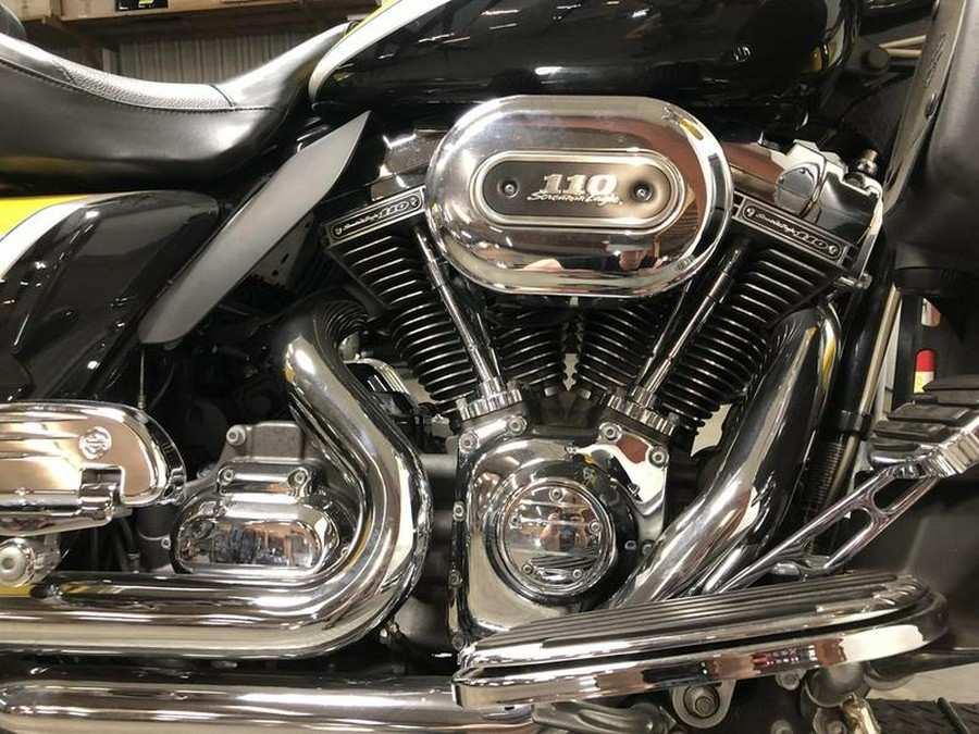 2012 Harley-Davidson® FLHTCUSE7 - CVO™ Ultra Classic® Electra Glide®