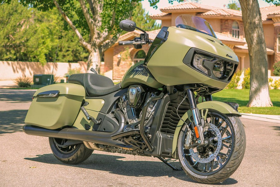 2025 Indian Motorcycle® Challenger® Dark Horse® 112 Moss Green Smoke