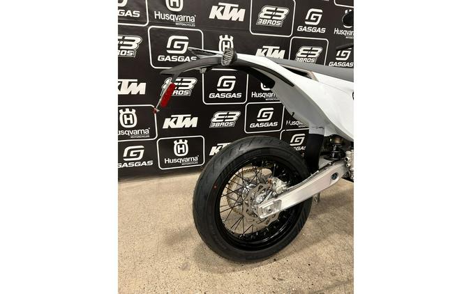 2026 Varg SM 80 HP - Stark Future