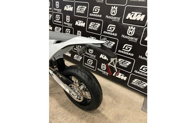 2026 Varg SM 80 HP - Stark Future
