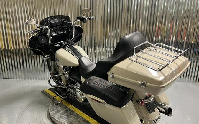2022 Harley-Davidson FLHXS - Street Glide Special