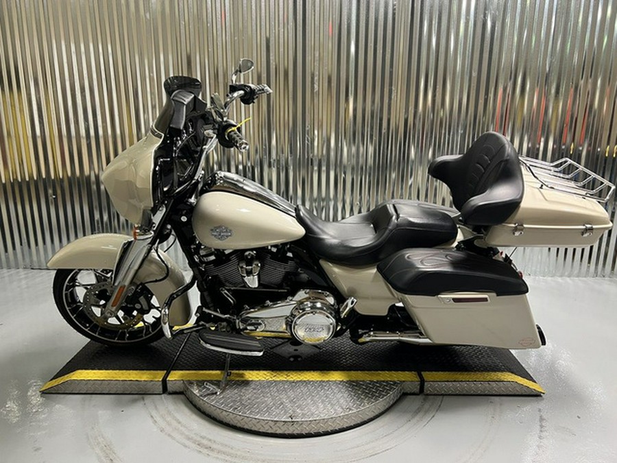 2022 Harley-Davidson FLHXS - Street Glide Special