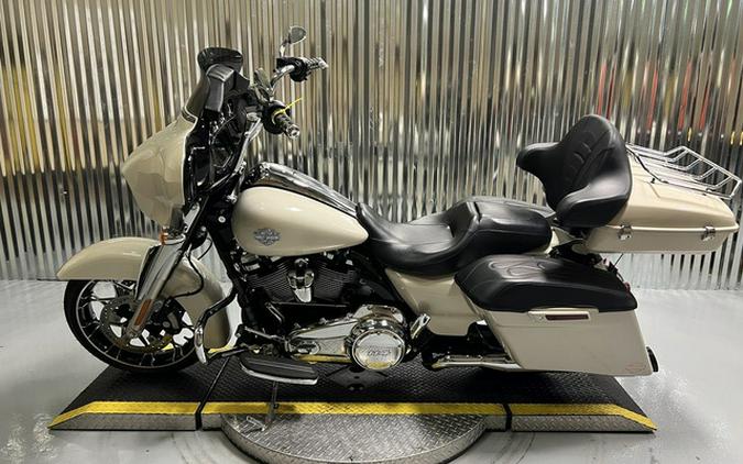 2022 Harley-Davidson FLHXS - Street Glide Special