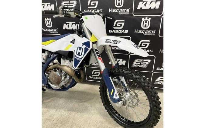 2022 Husqvarna Motorcycles FC 350