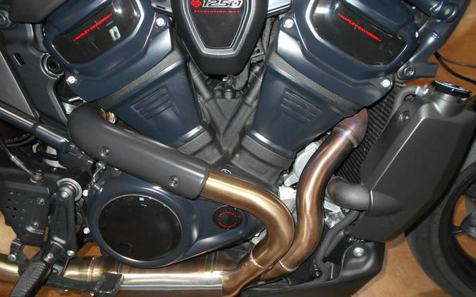 2025 Harley-Davidson® RA1250ST - Pan America® 1250 ST