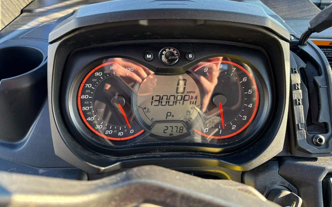 2019 Can-Am Defender Mossy Oak Hunting Edition HD10