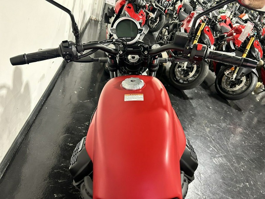 2023 Moto Guzzi V7 Stone