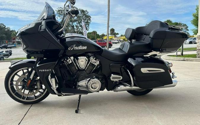 2022 Indian Motorcycle® Pursuit Limited Black Metallic