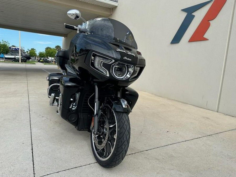 2022 Indian Motorcycle® Pursuit Limited Black Metallic