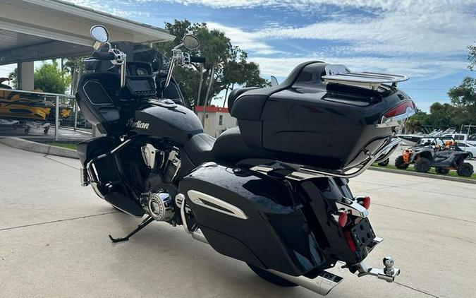 2022 Indian Motorcycle® Pursuit Limited Black Metallic