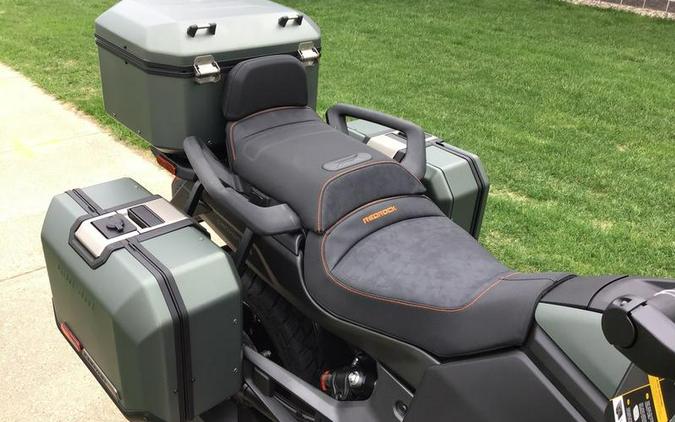 2025 Can-Am® Canyon Redrock