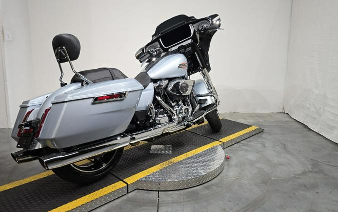 FLHX 2025 Street Glide™