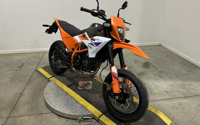 2026 KTM SMC 390 R