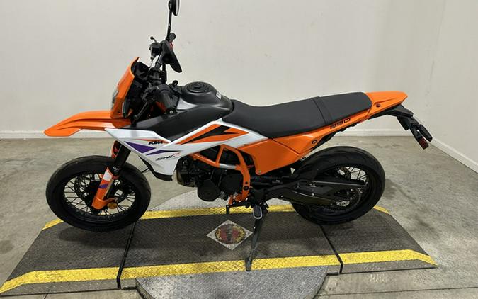 2026 KTM SMC 390 R
