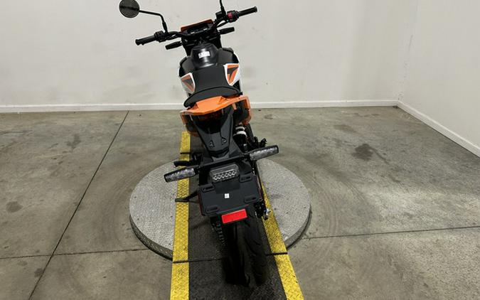 2026 KTM SMC 390 R