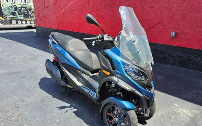 2025 Piaggio MP3 530 Exclusive