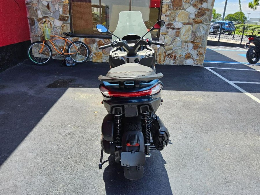 2025 Piaggio MP3 530 Exclusive