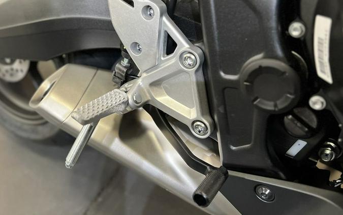 2026 Honda CBR650R E-Clutch