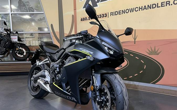 2026 Honda CBR650R E-Clutch